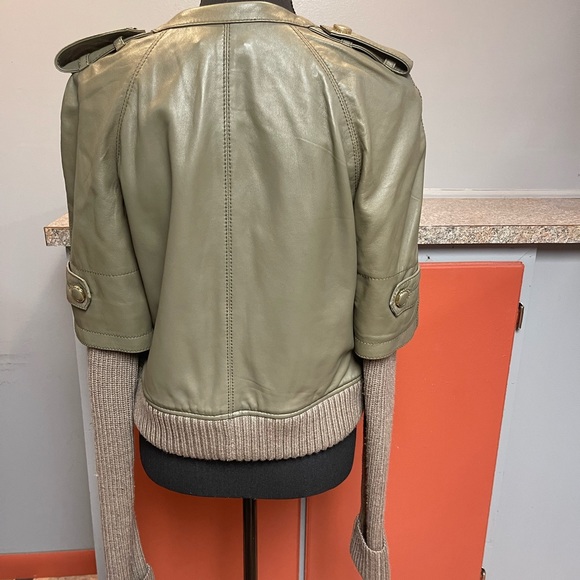 Woman green leather jacket with sweater leaves - Picture 4 of 5